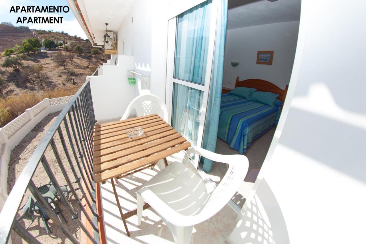 Apartamentos Rurales Santos Benajarafe Oda fotoğraf